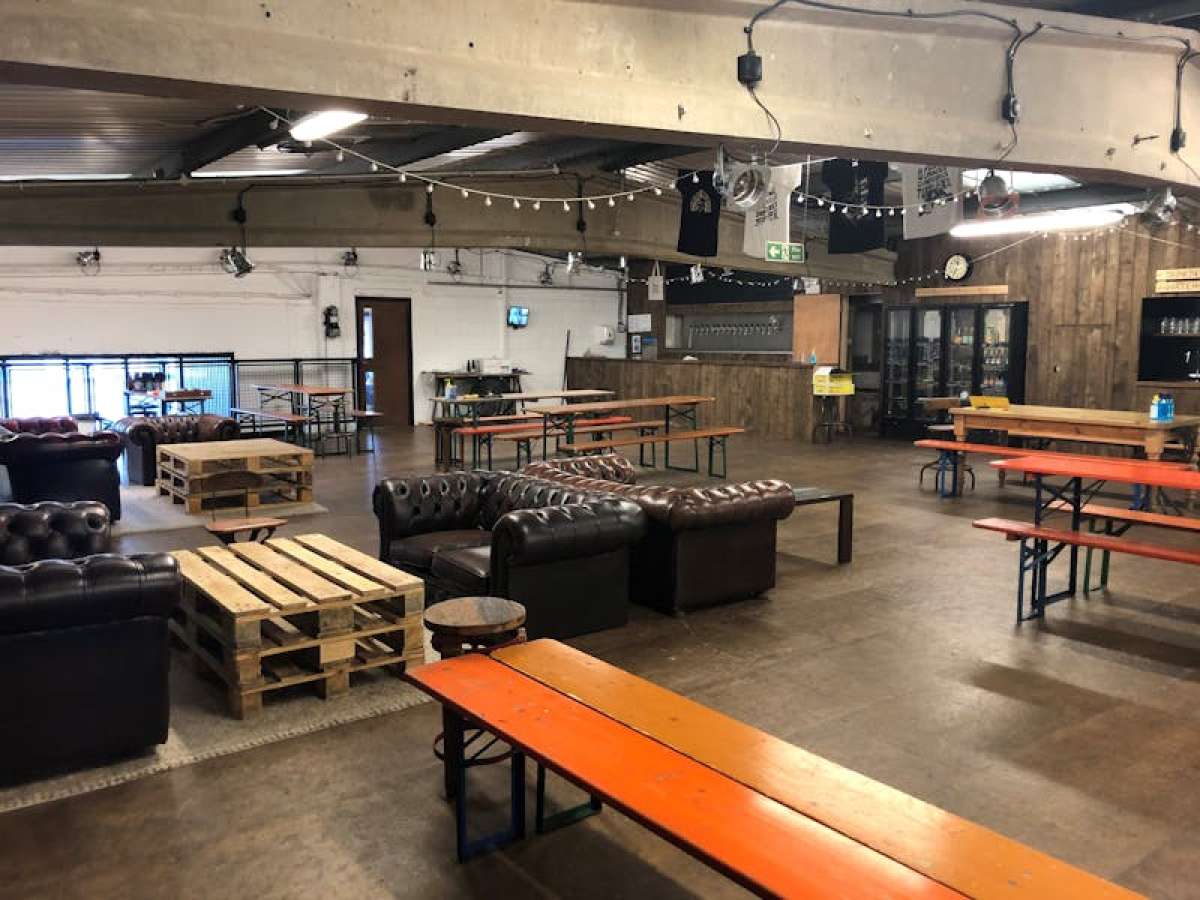 Industrial Unit in London - photo 3