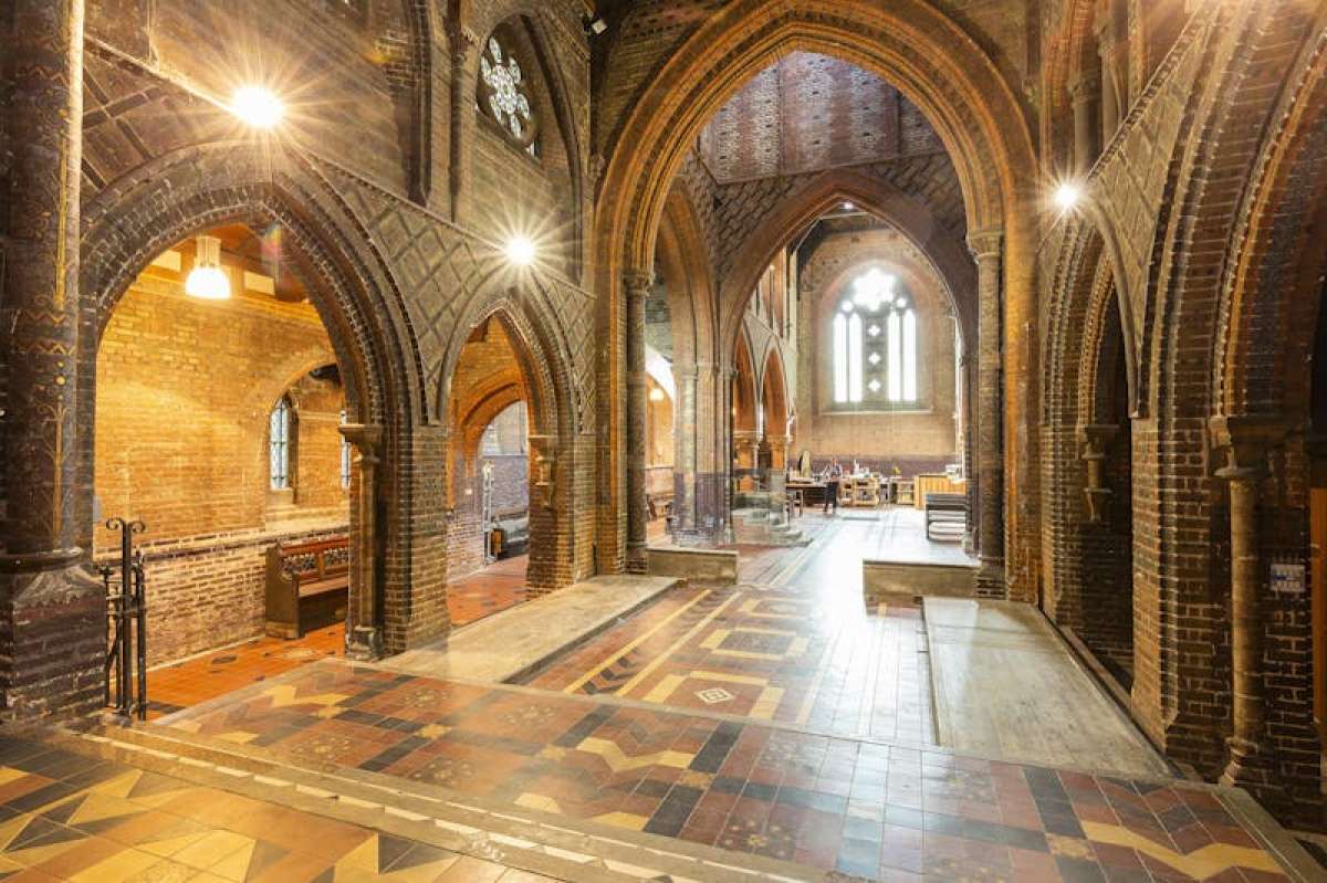 Industrial Unit in London - photo 4