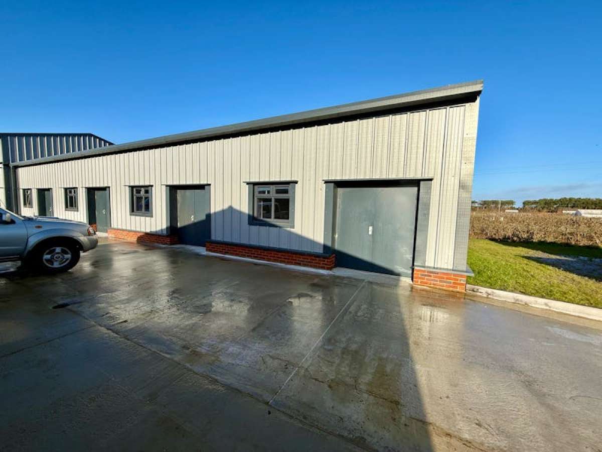 Industrial Unit in Christchurch - photo 3