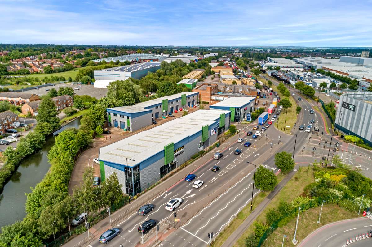 Industrial Unit in Birmingham - photo 2
