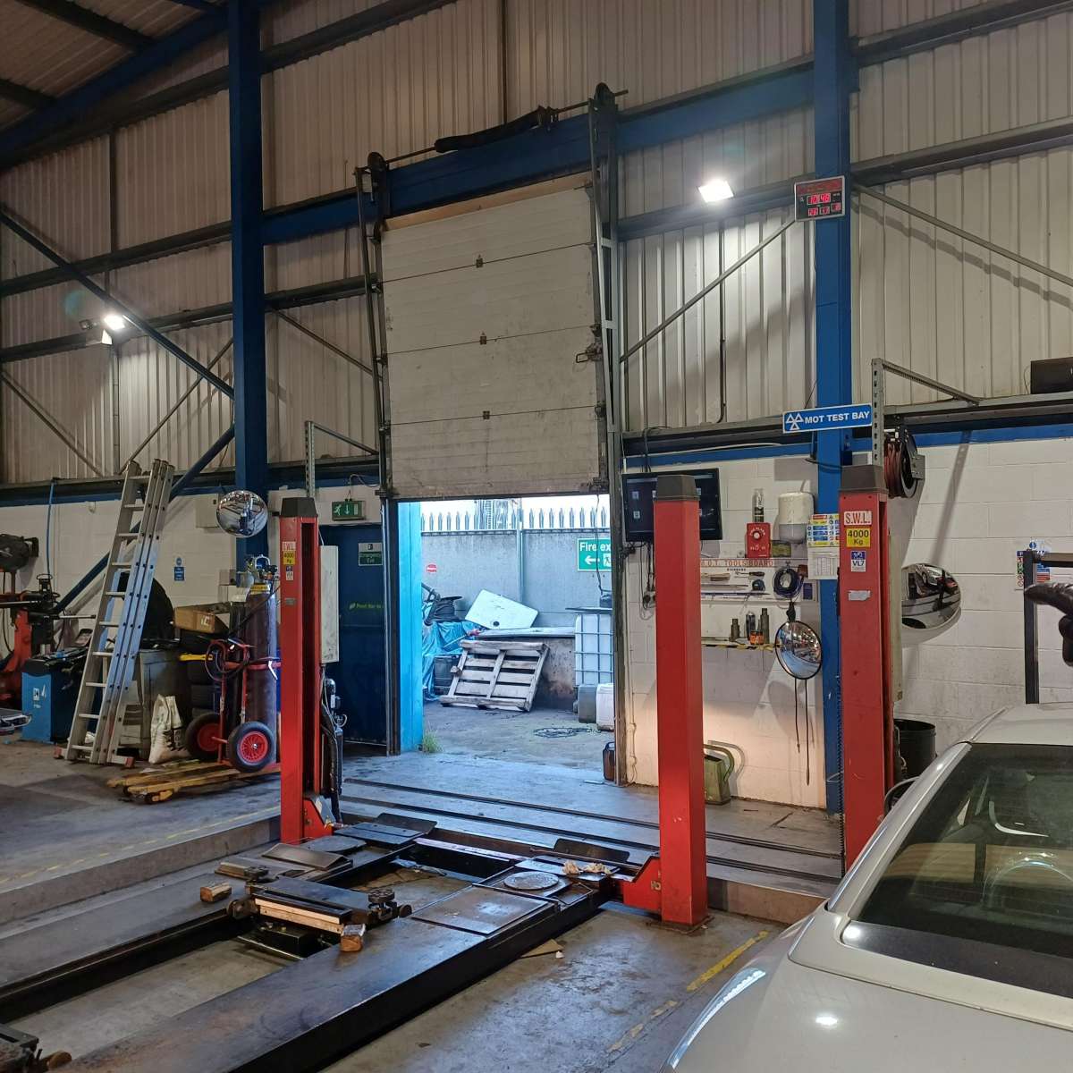 Industrial Unit in Brackmills Industrial Estate - photo 3