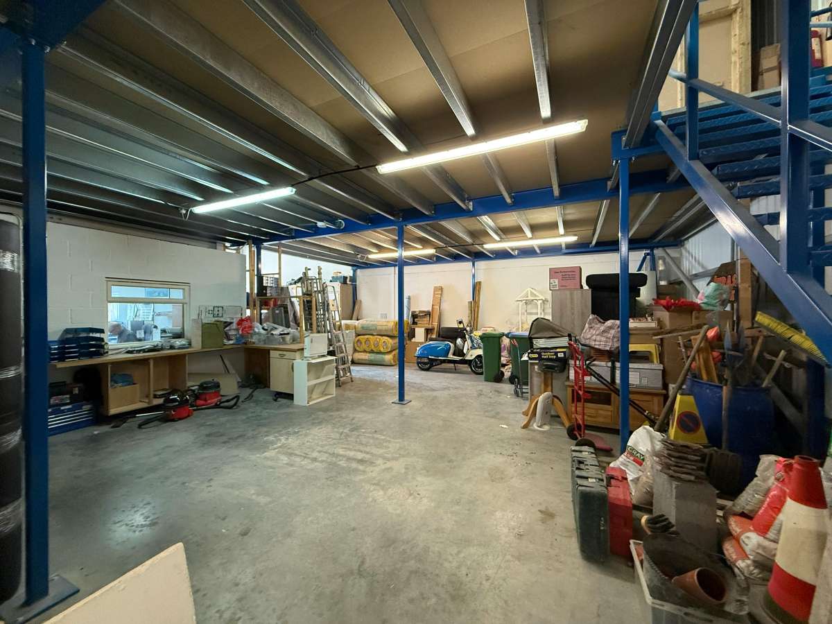 Industrial Unit in Farlington, Portsmouth - photo 3