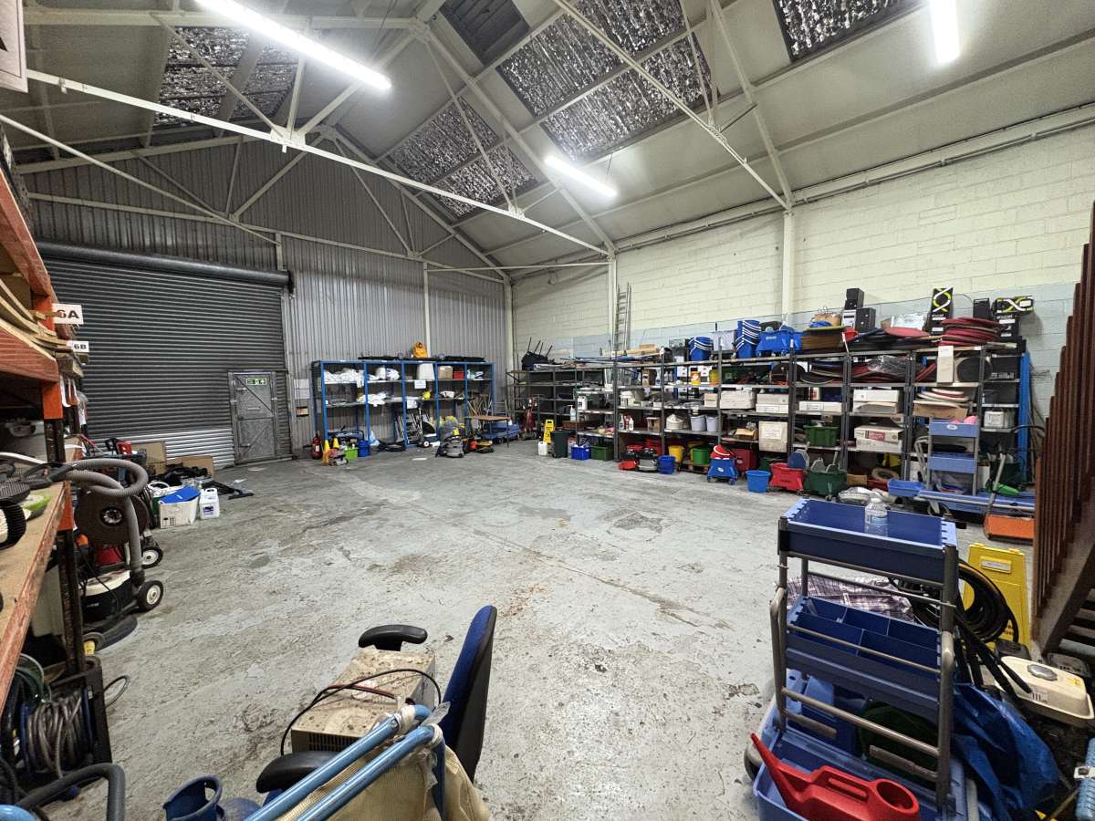 Industrial Unit in Southampton - photo 4