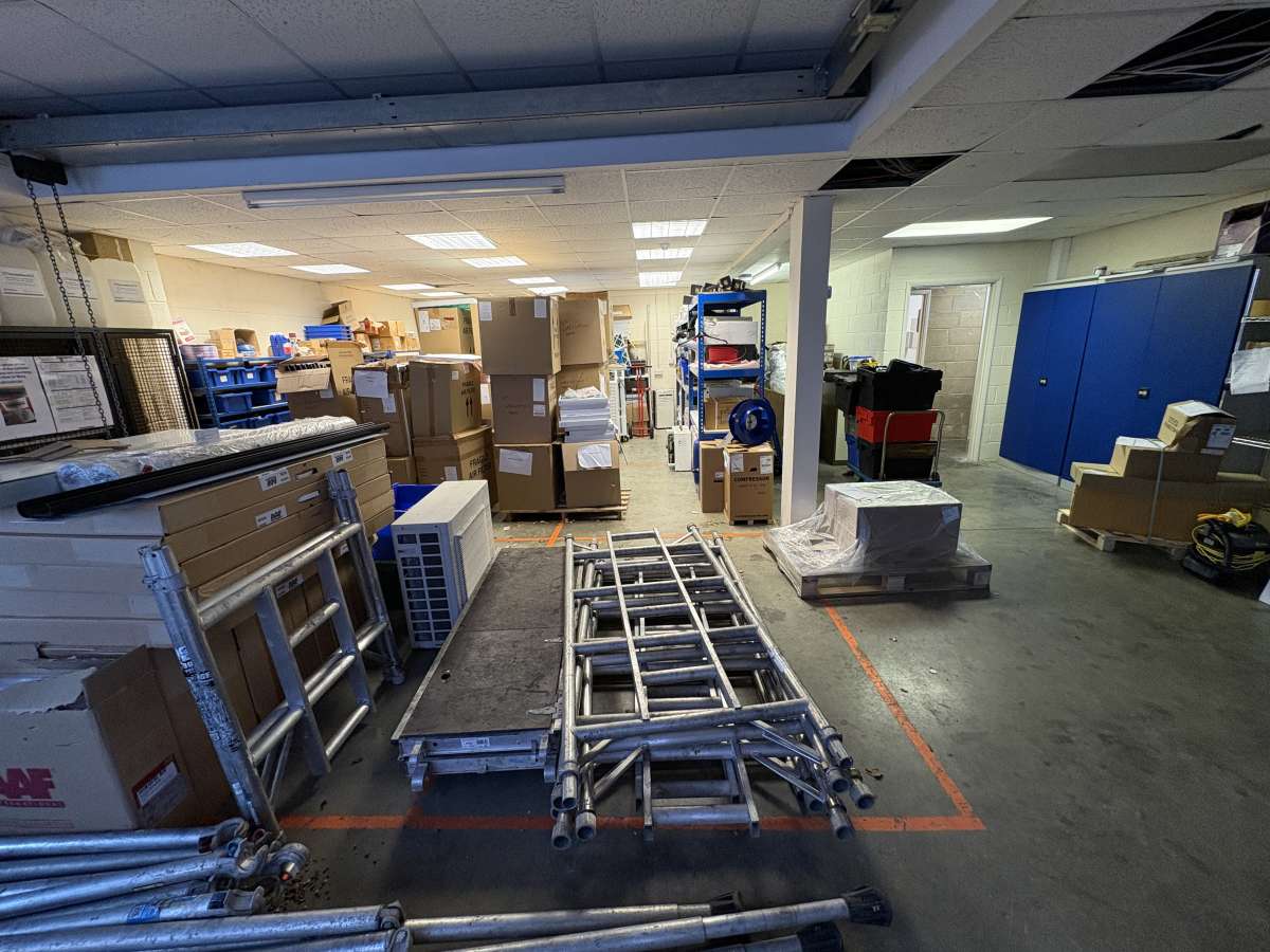 Industrial Unit in Southampton - photo 3