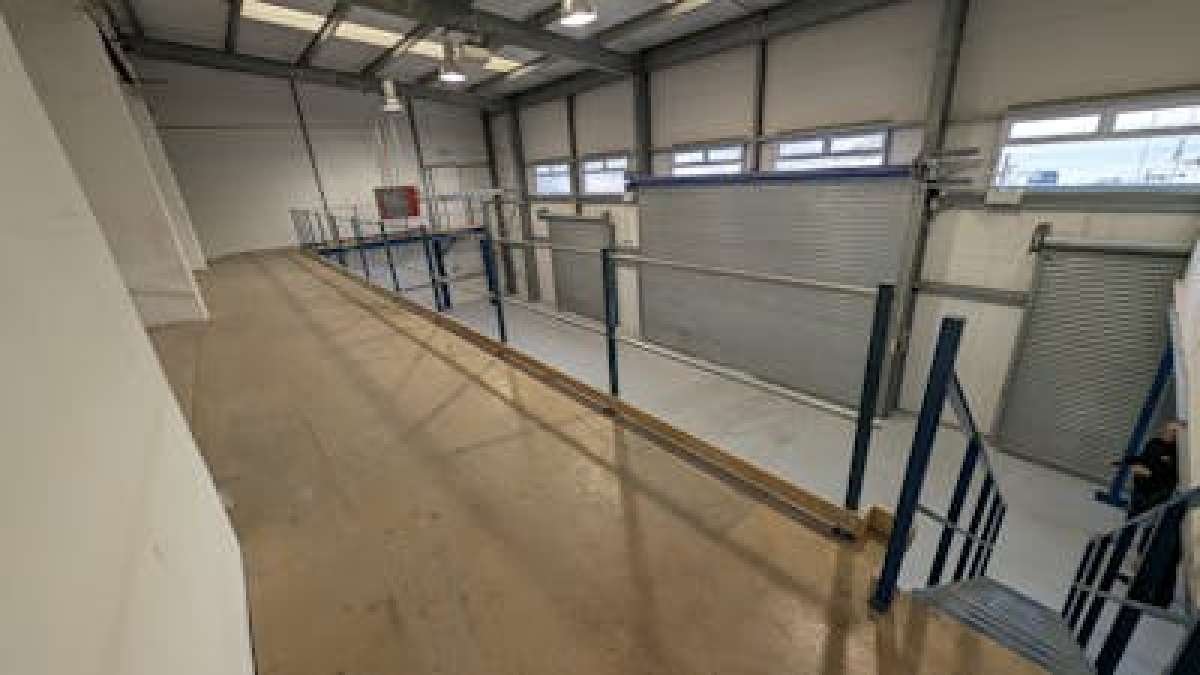 Industrial Unit in Southampton - photo 4