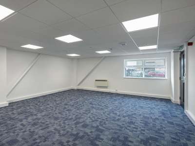 Industrial Unit in Northampton - photo 4