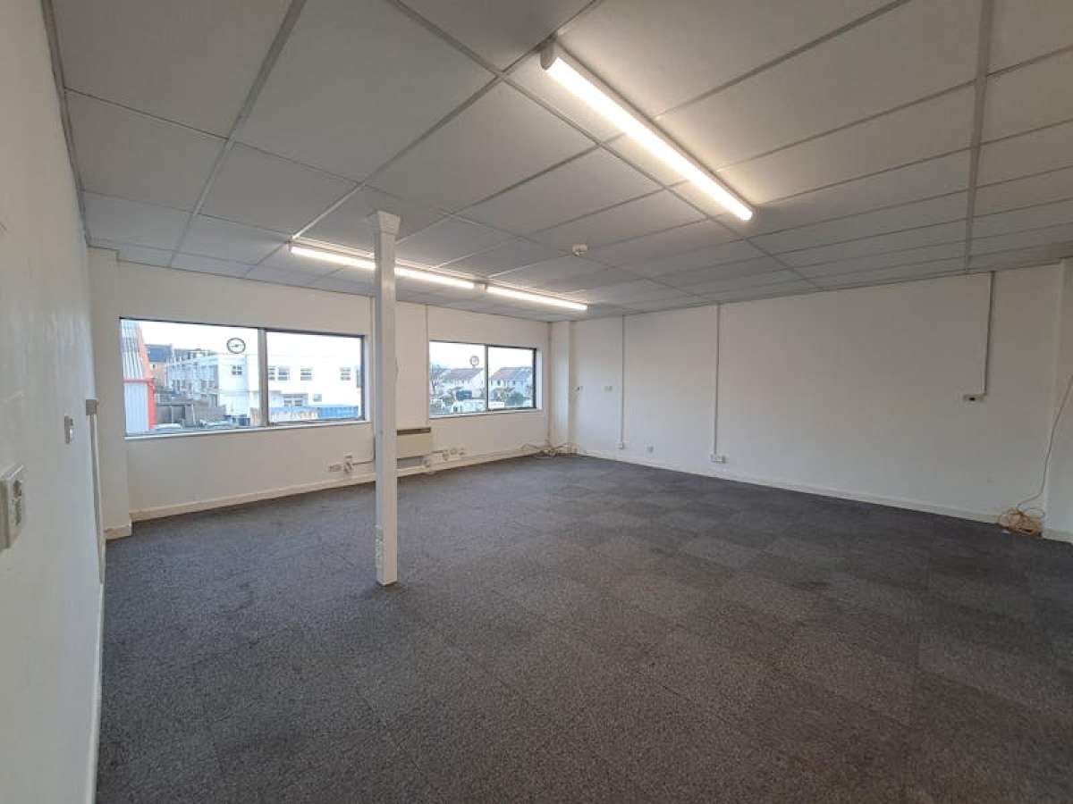 Industrial Unit in Shoreham - photo 3