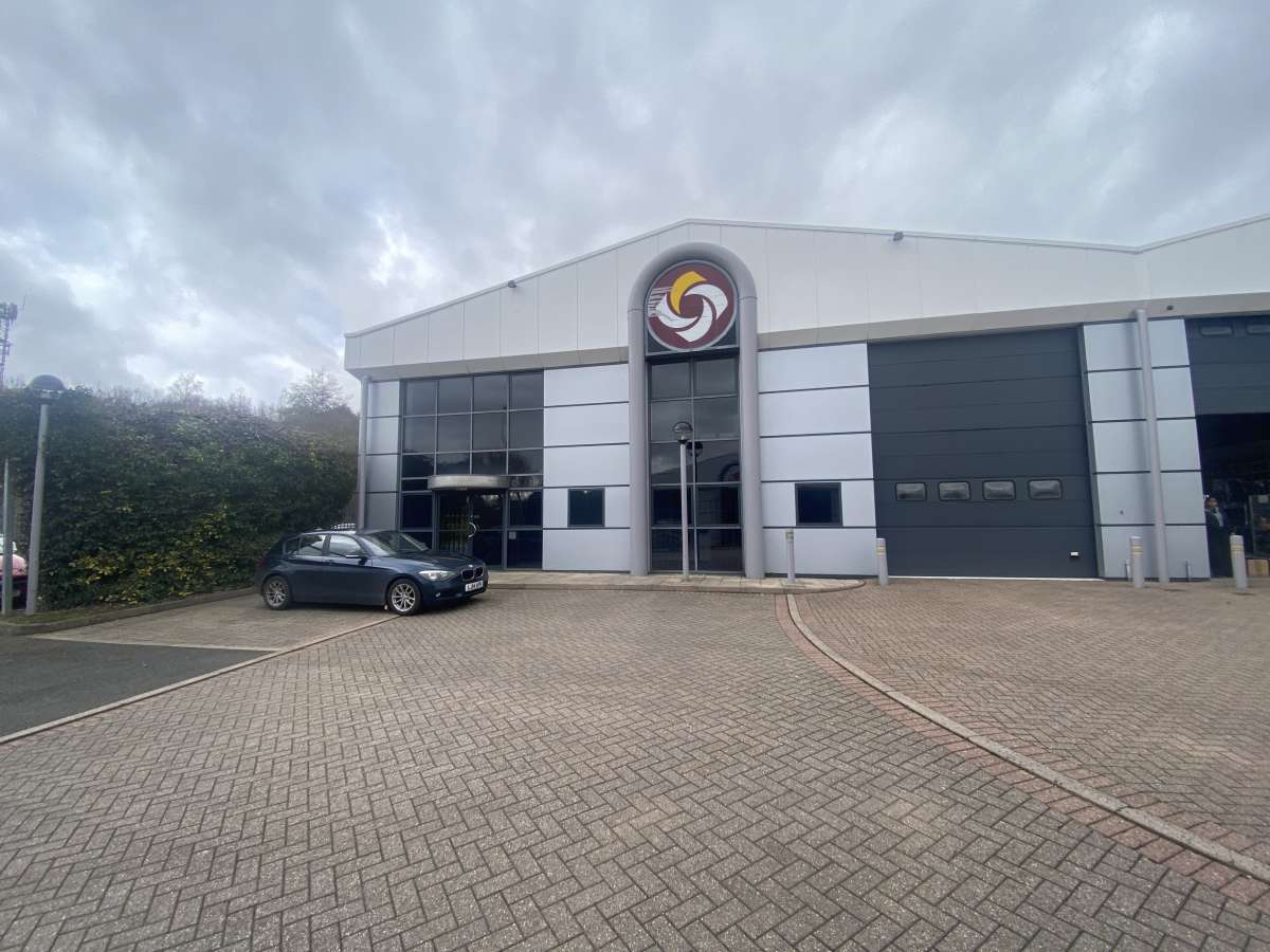 Industrial Unit in Brierley Hill - photo 2