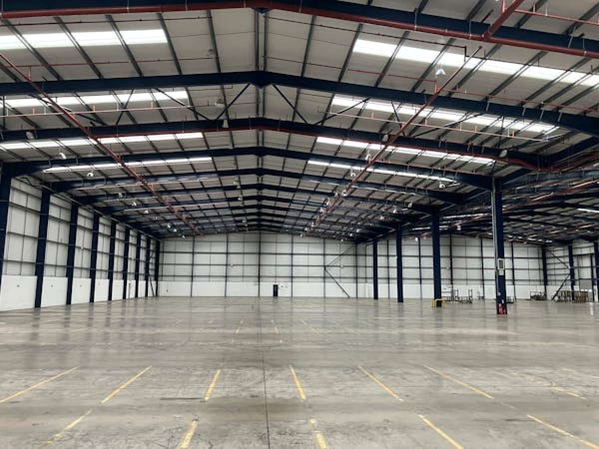 Industrial Unit in Worcester - photo 3