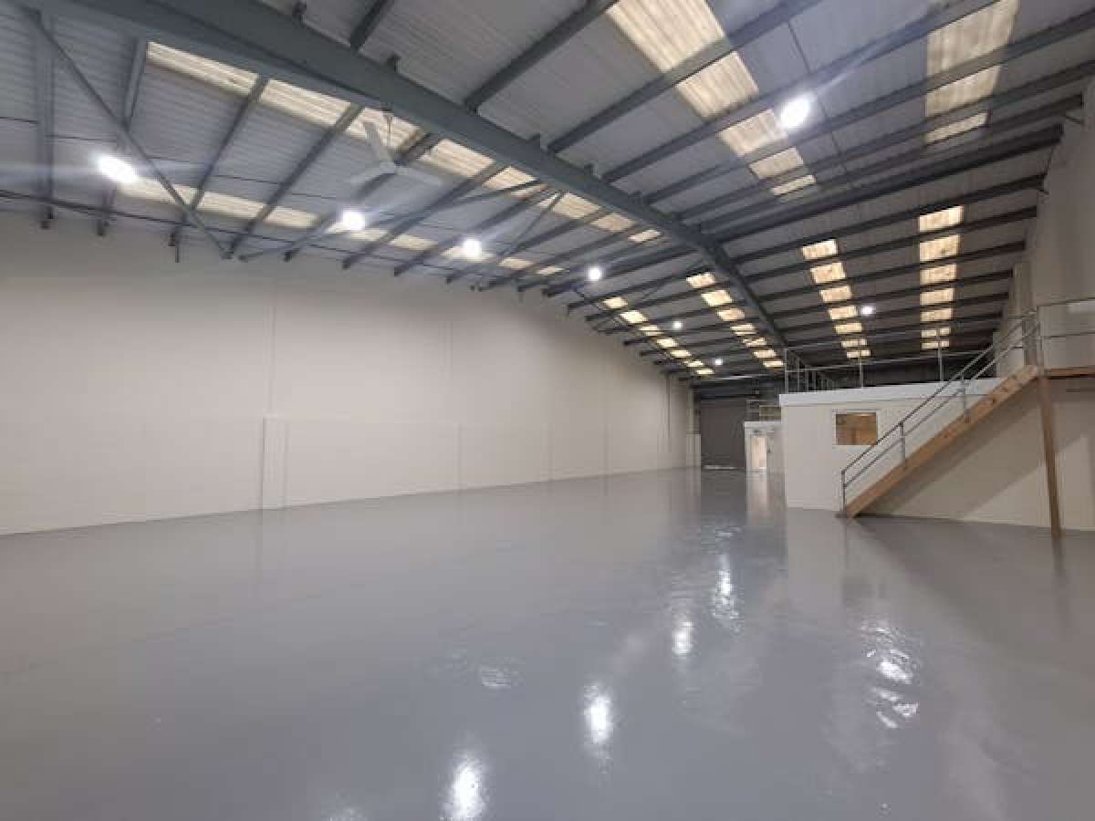 Industrial Unit in Droitwich - photo 3