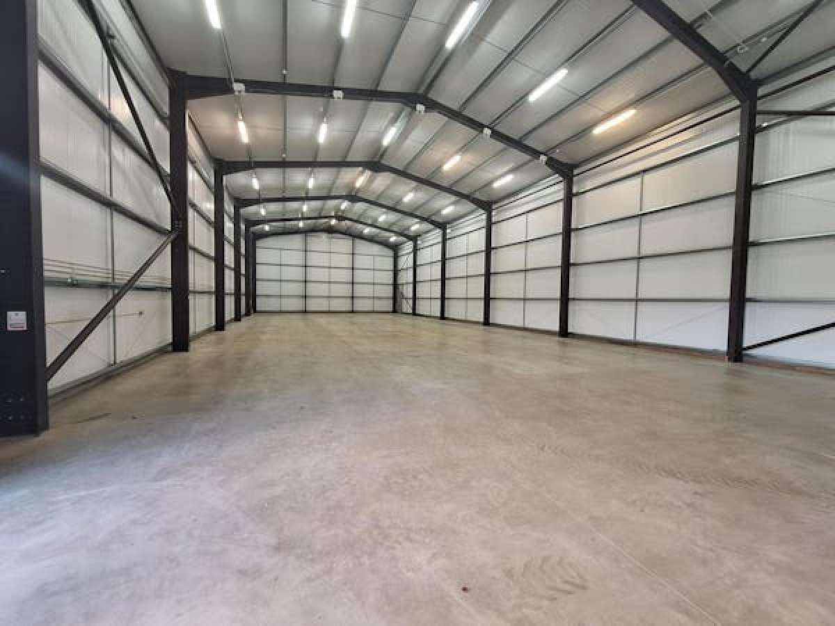 Industrial Unit in Chester - photo 3