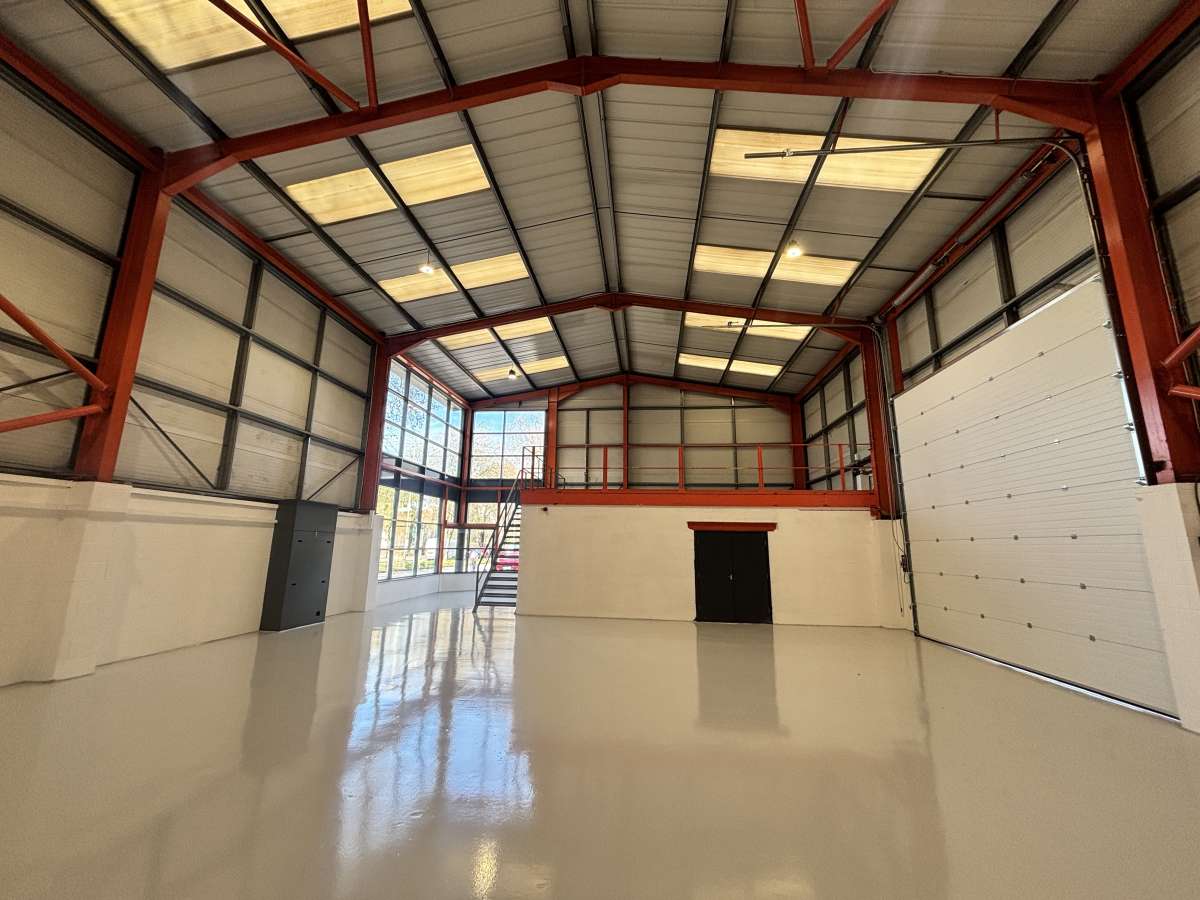 Industrial Unit in Leicester - photo 3