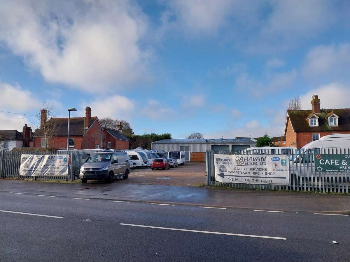 Industrial Unit in Tunbridge Wells - photo 3