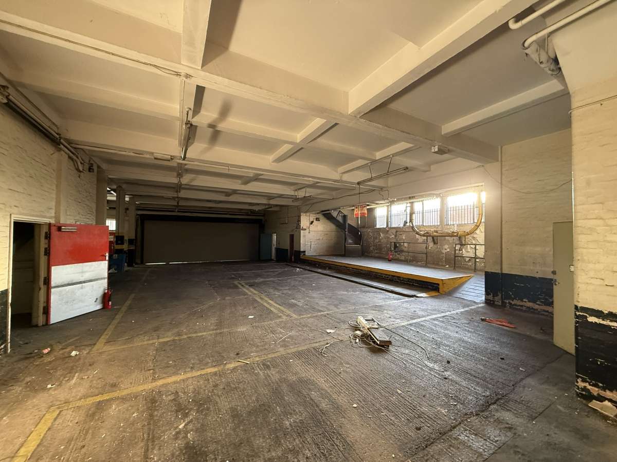 Industrial Unit in Hinckley - photo 3