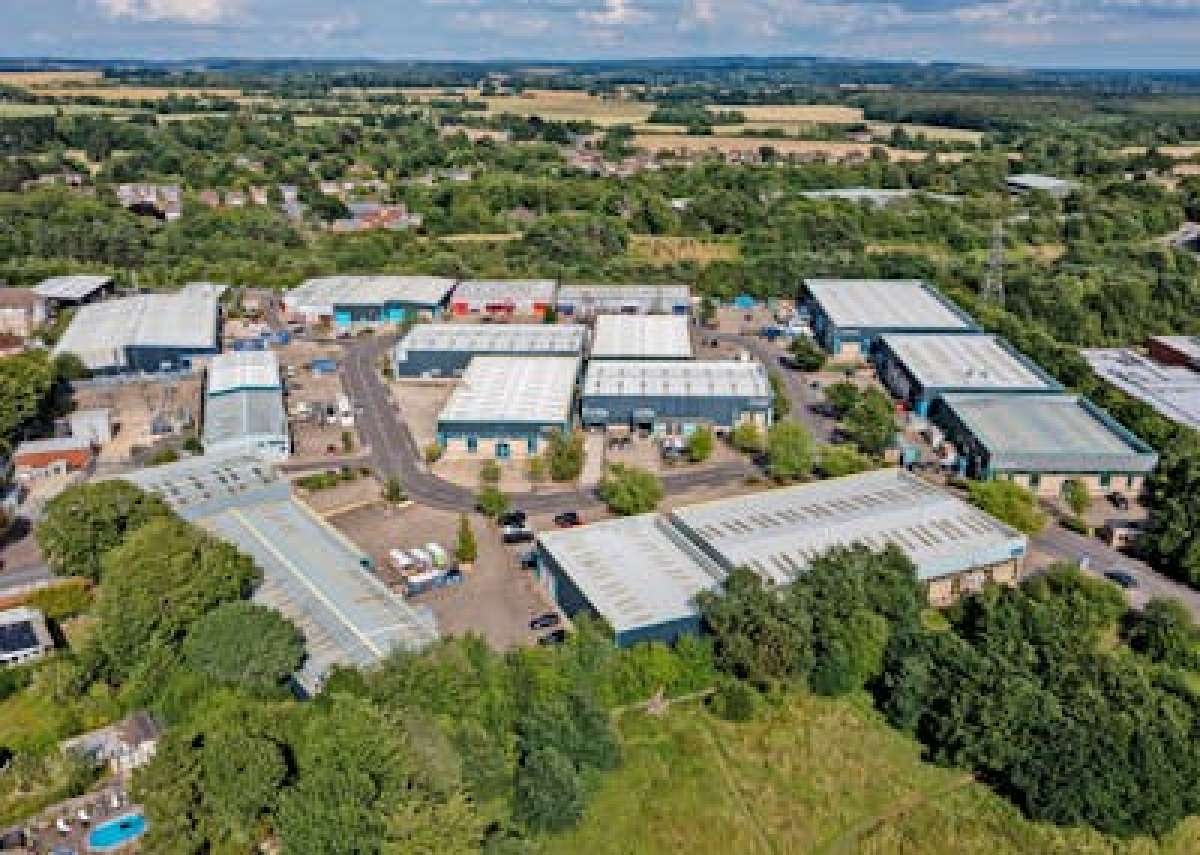 Industrial Unit in Waterlooville - photo 2