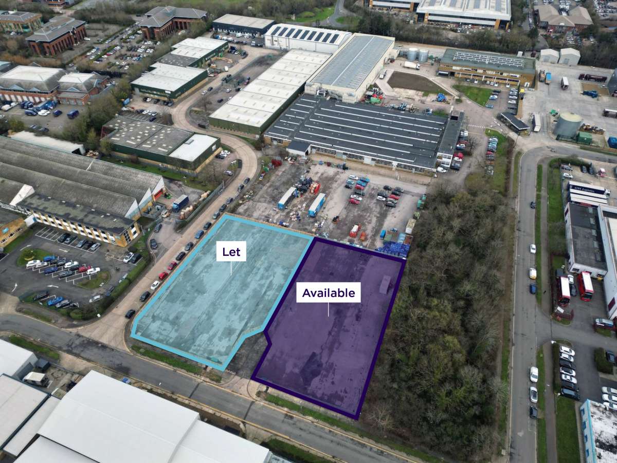 Industrial Unit in Harlow - photo 2