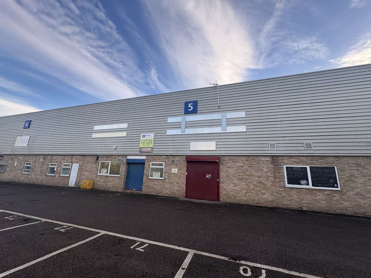 Industrial Unit in Old Wolverton - photo 4