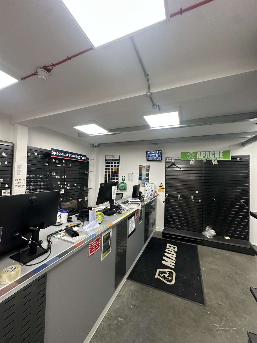 Industrial Unit in Isleworth - photo 4