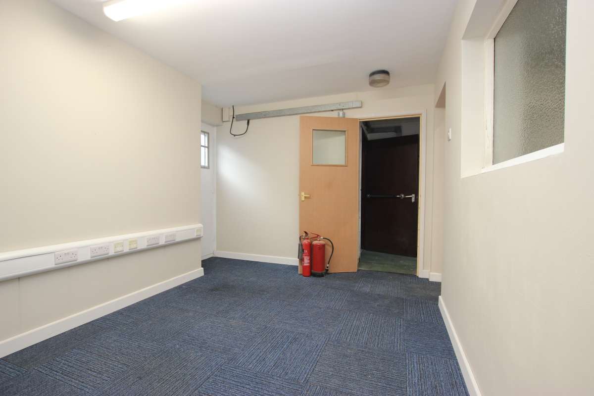 Industrial Unit in Grantham - photo 4