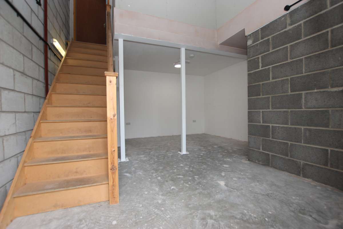 Industrial Unit in Lincoln - photo 3
