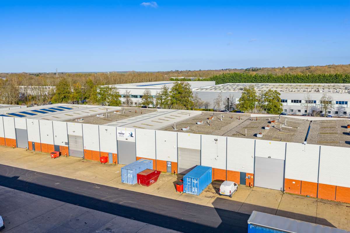 Industrial Unit in Milton Keynes - photo 3