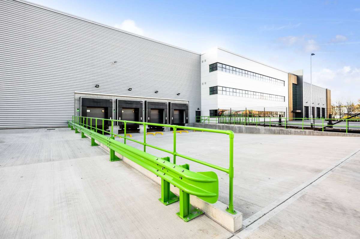 Industrial Unit in Wembley - photo 4