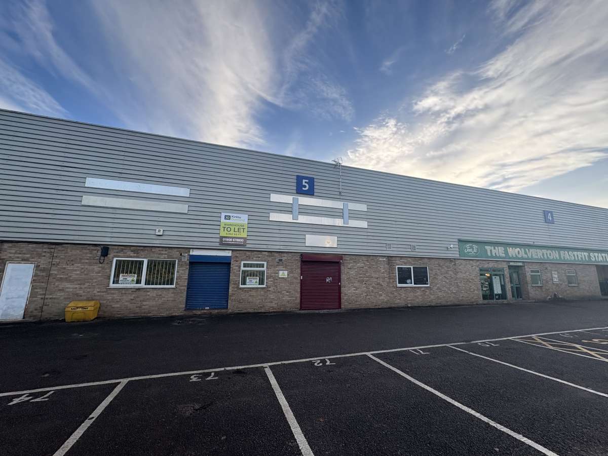 Industrial Unit in Old Wolverton - photo 2