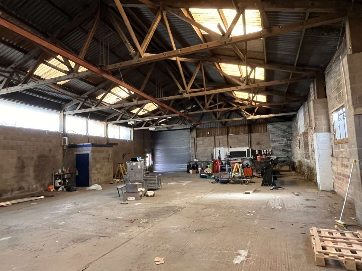 Industrial Unit in Moretonhampstead - photo 2