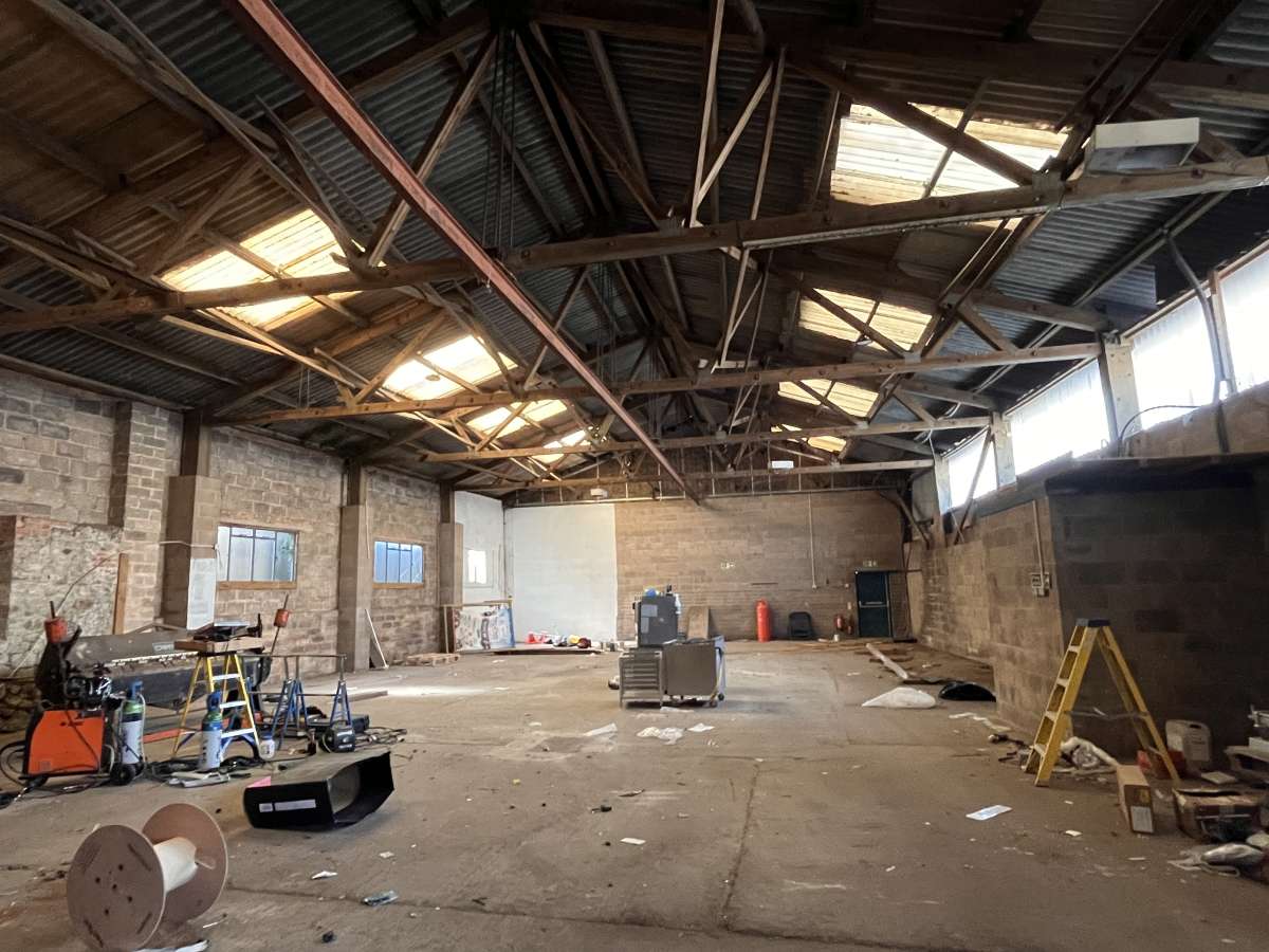 Industrial Unit in Moretonhampstead - photo 3