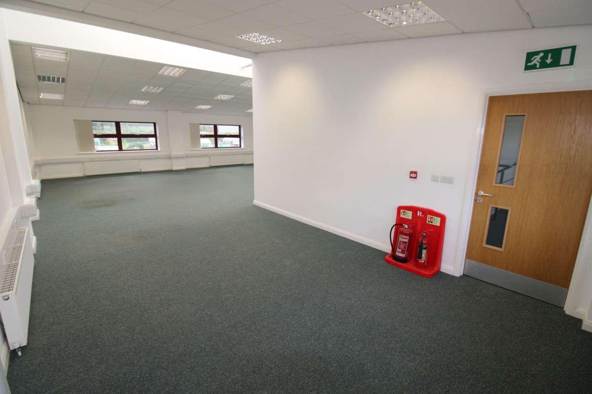 Industrial Unit in Hinckley - photo 4