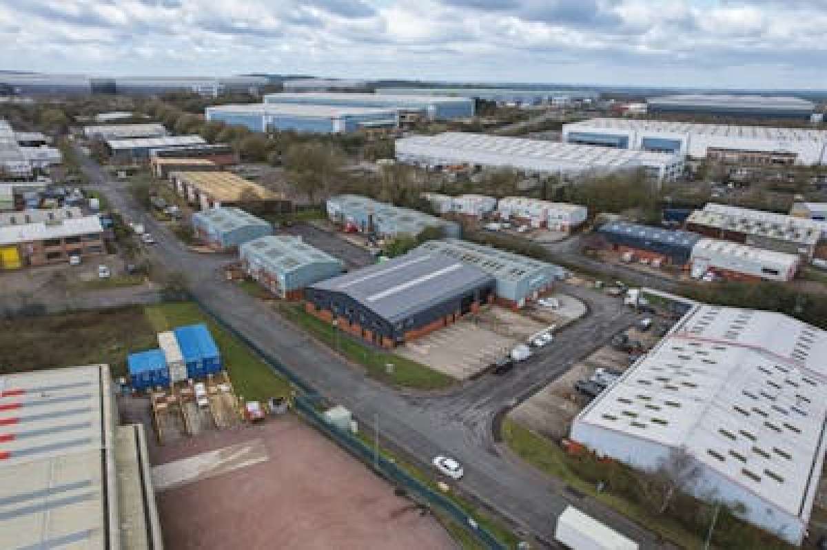 Industrial Unit in Daventry - photo 2