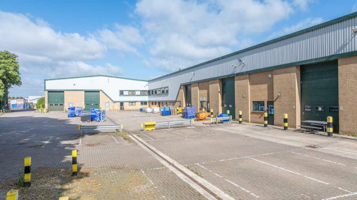 Industrial Unit in Worthing - photo 3