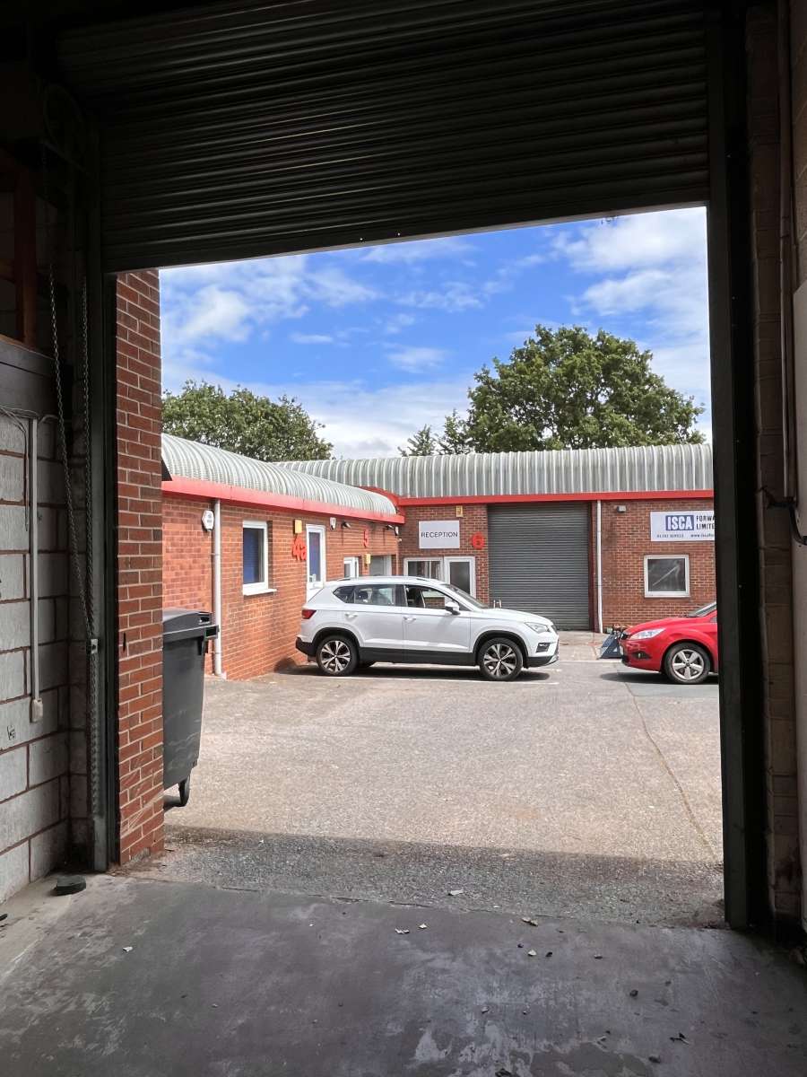 Industrial Unit in Clyst Honiton - photo 3