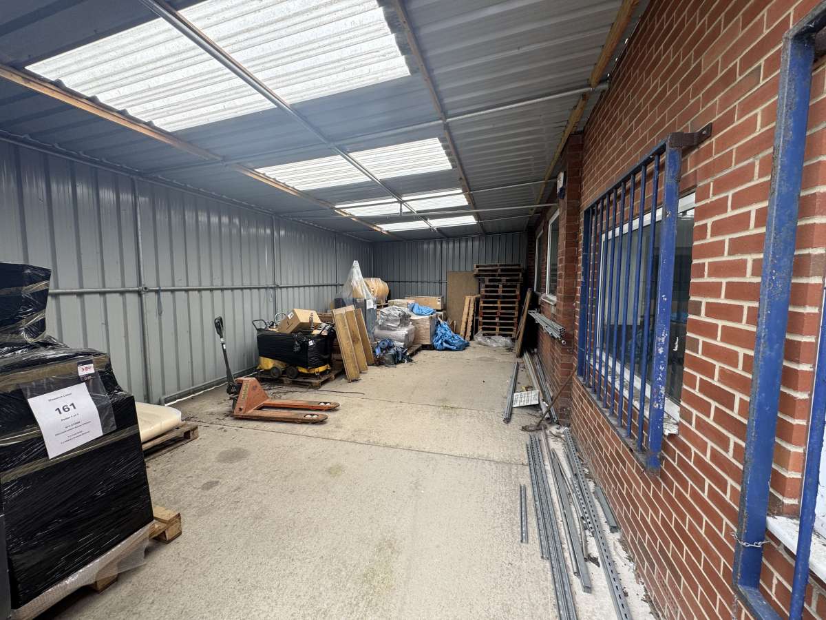 Industrial Unit in Rothwell - photo 4