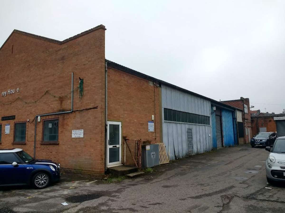 Industrial Unit in Ascot - photo 3