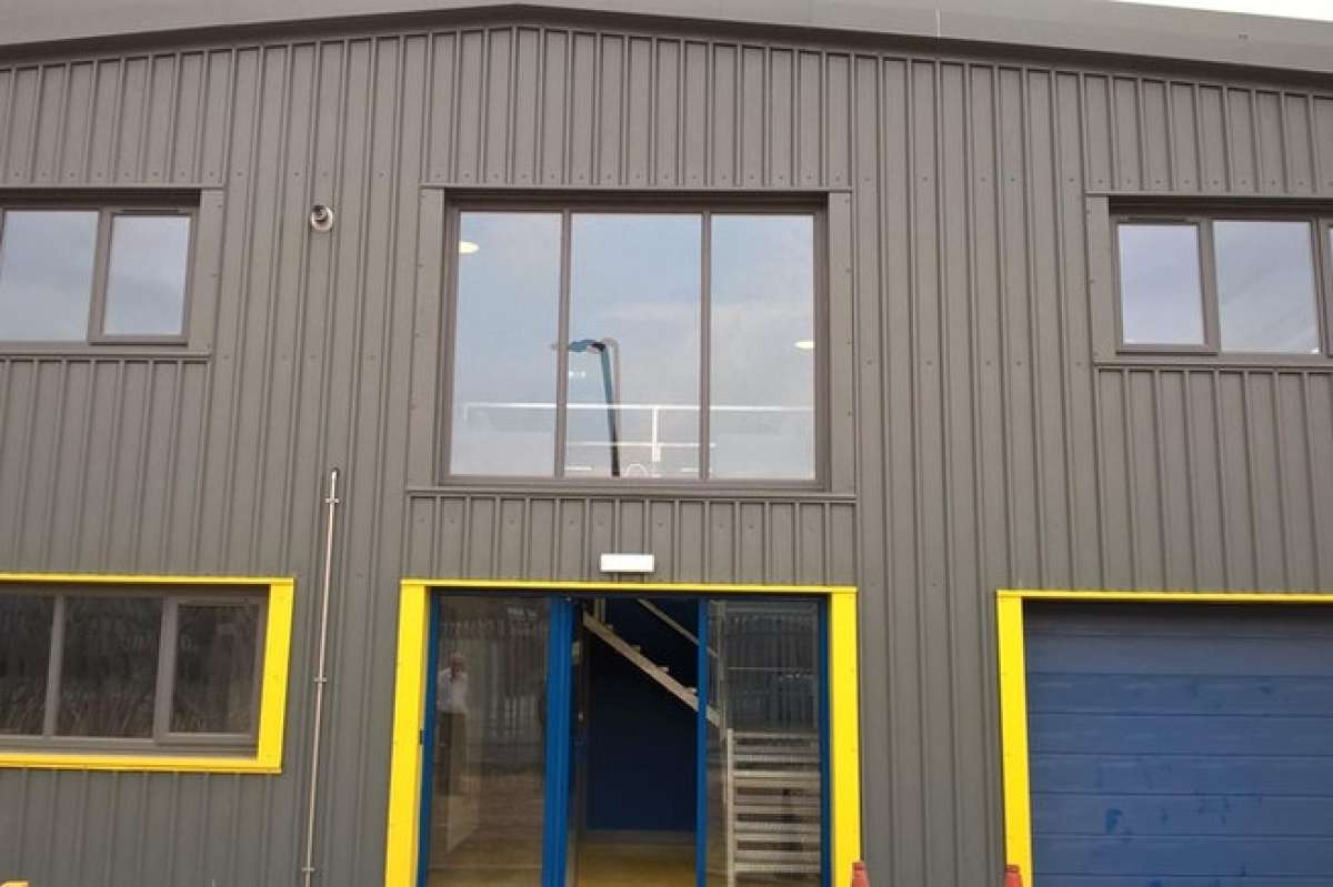 Industrial Unit in Rotherham - photo 2