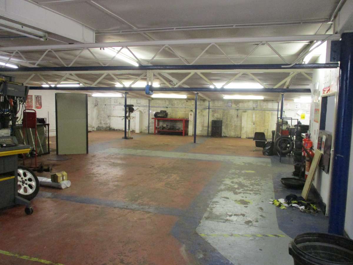 Industrial Unit in Retford - photo 3