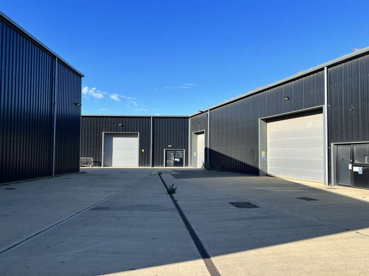 Industrial Unit in Peterborough - photo 4