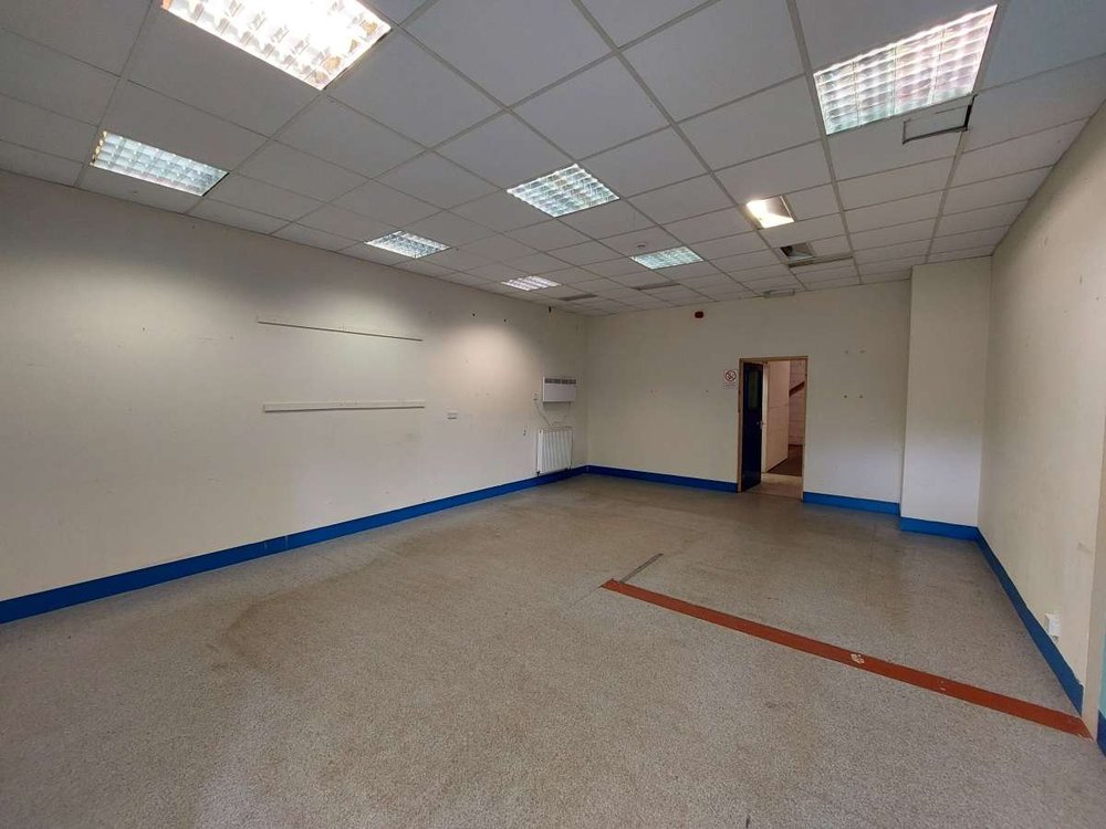 Industrial Unit in Kilmarnock - photo 3