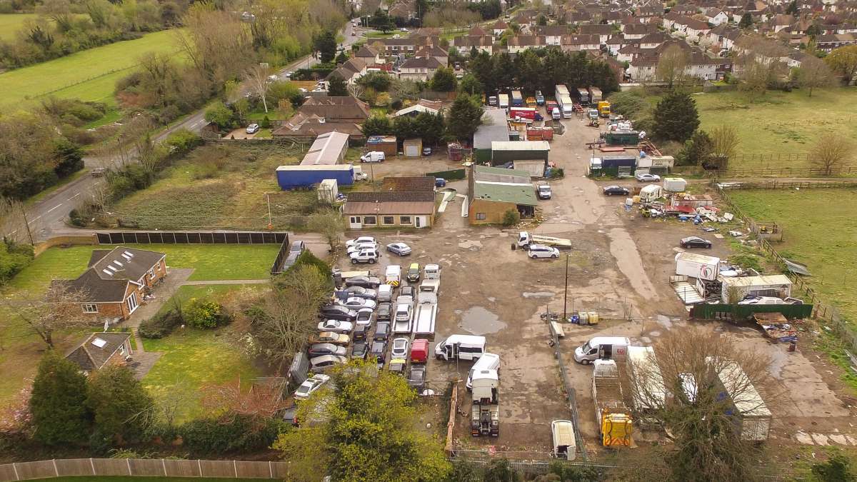 Industrial Unit in Shepperton - photo 3