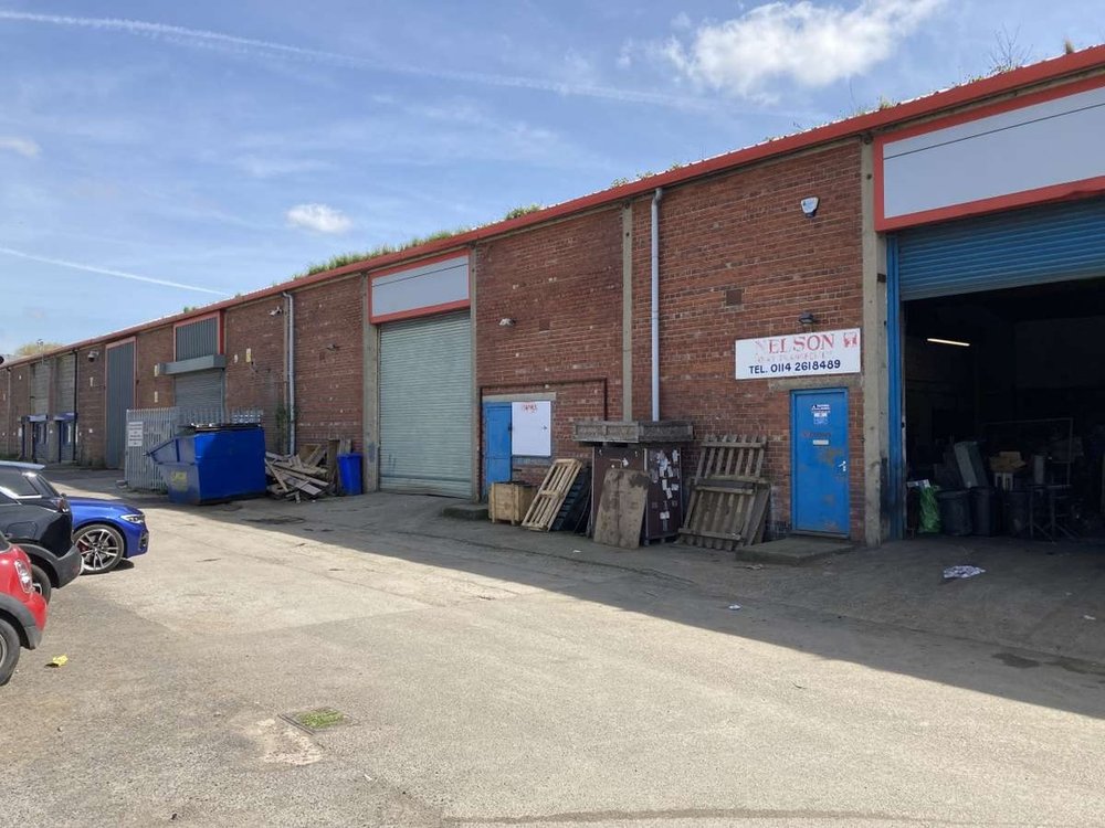 Industrial Unit in Sheffield - photo 2