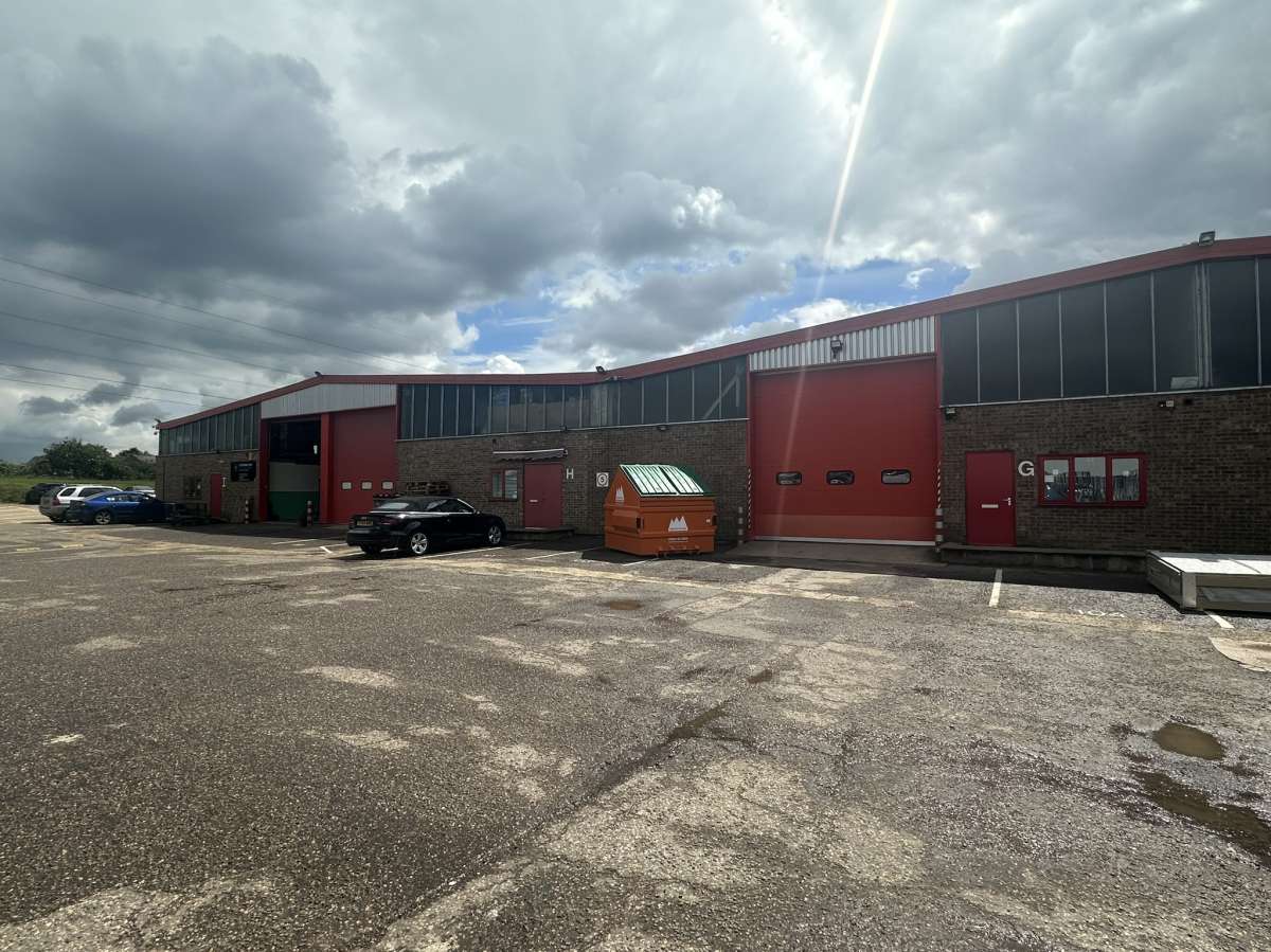 Industrial Unit in Peterborough - photo 3