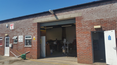 Industrial Unit in Boston - photo 3