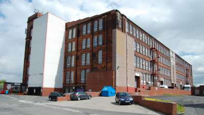 Industrial Unit in Rochdale - photo 2