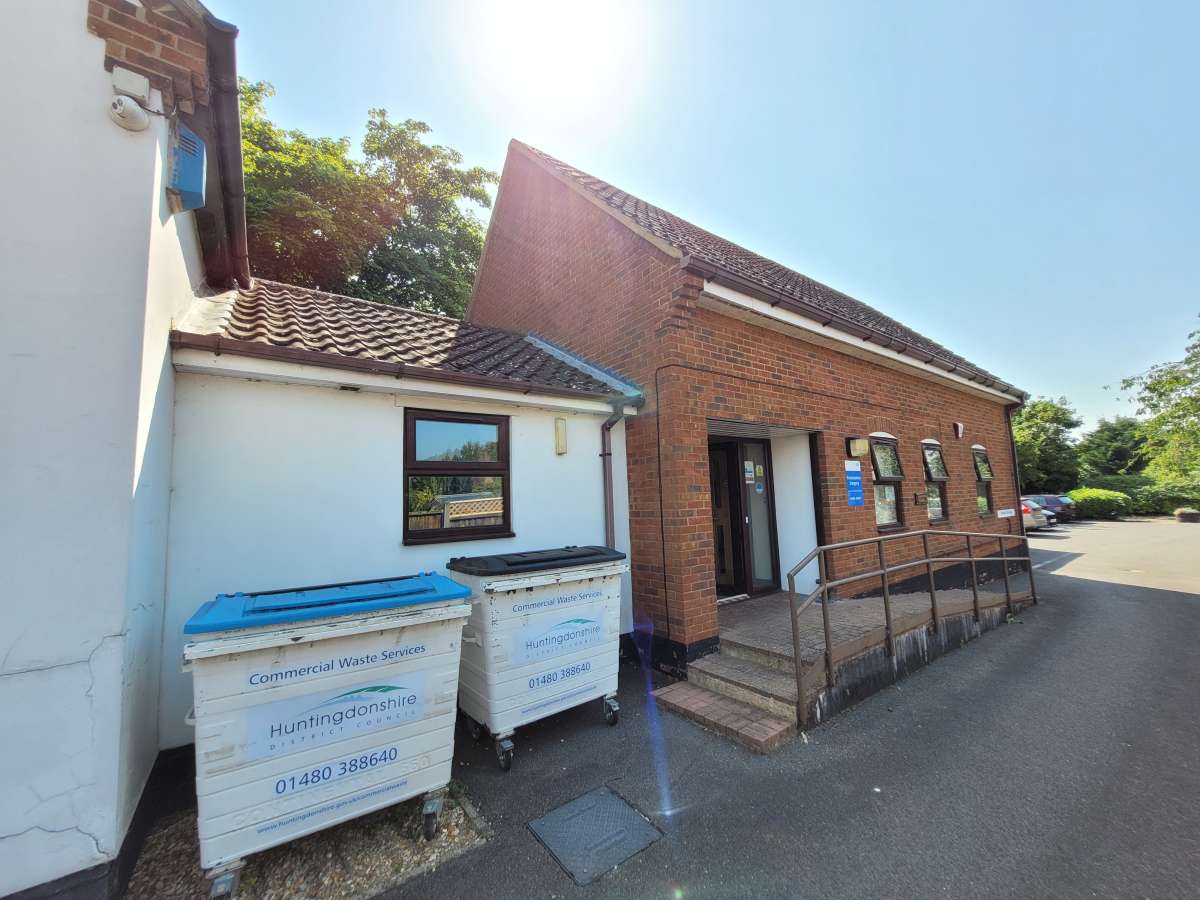 Office in Huntingdon - photo 2