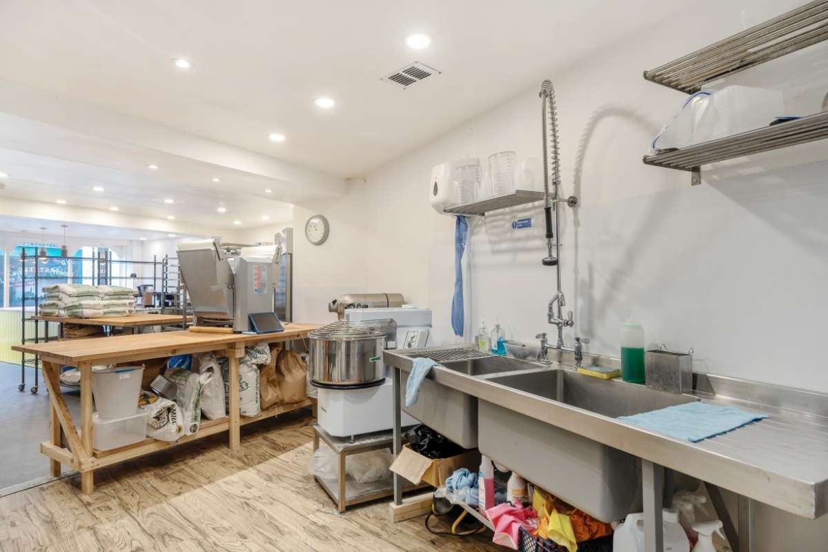 Industrial Unit in Truro - photo 4