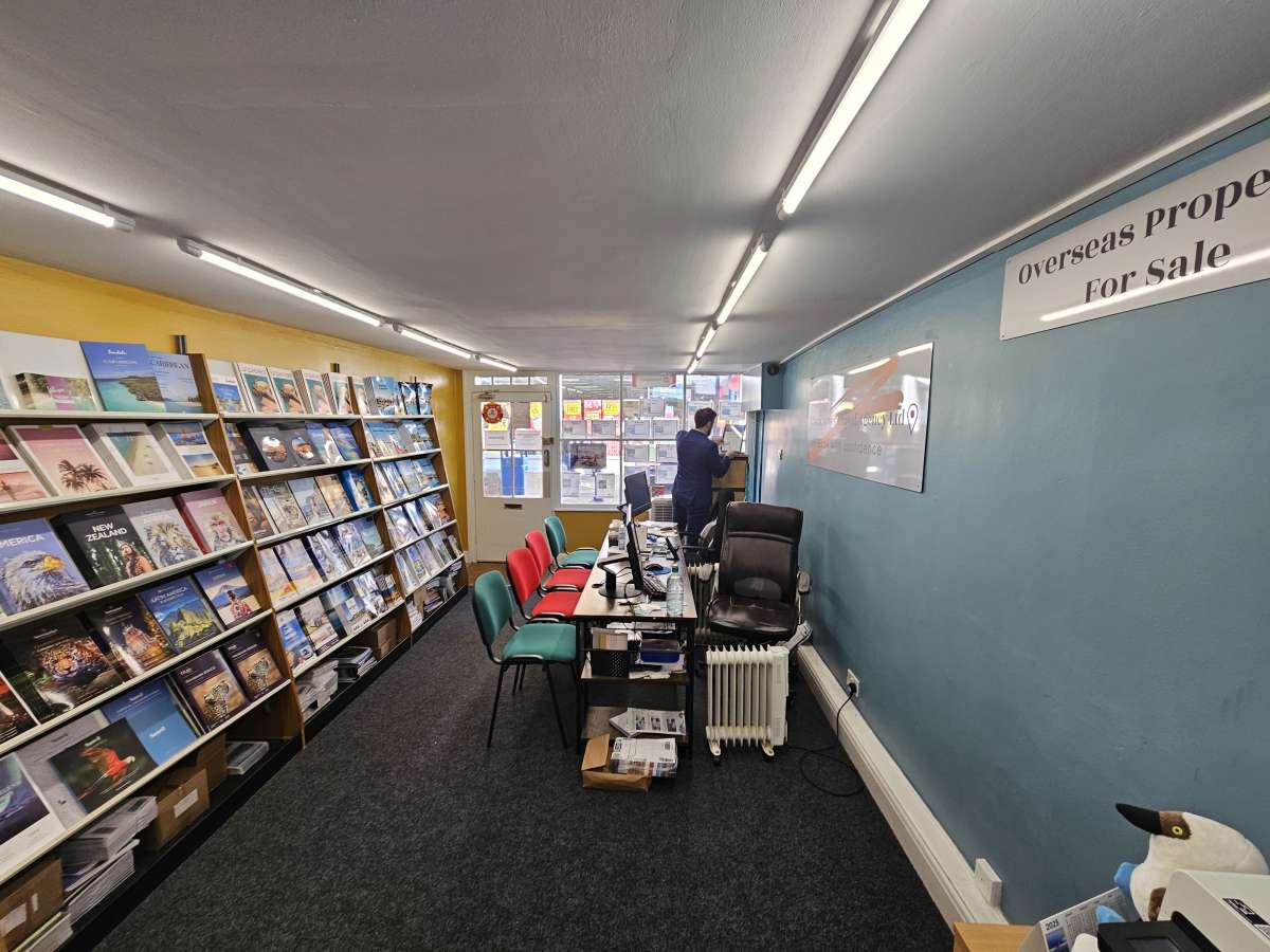 Office in Sheerness - photo 2