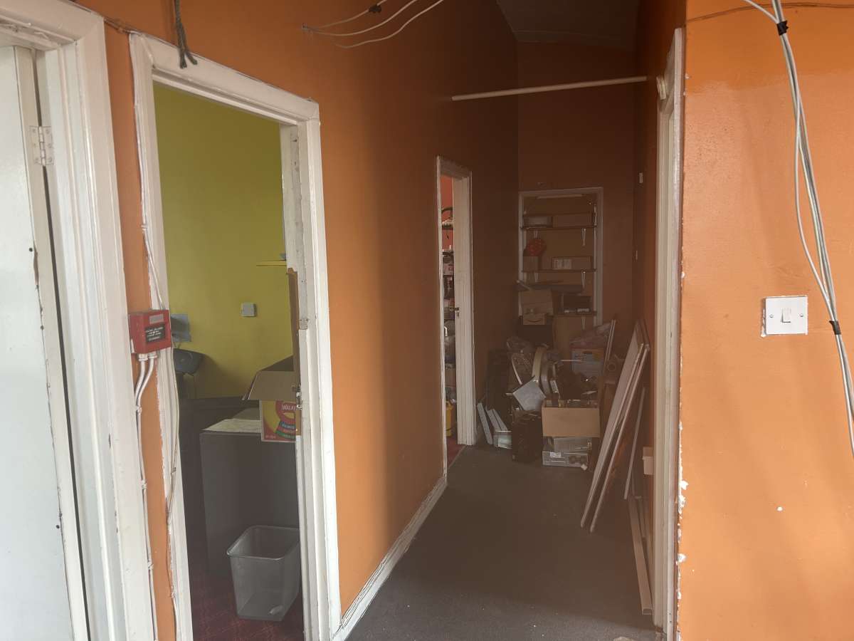 Investment in Southampton - photo 4