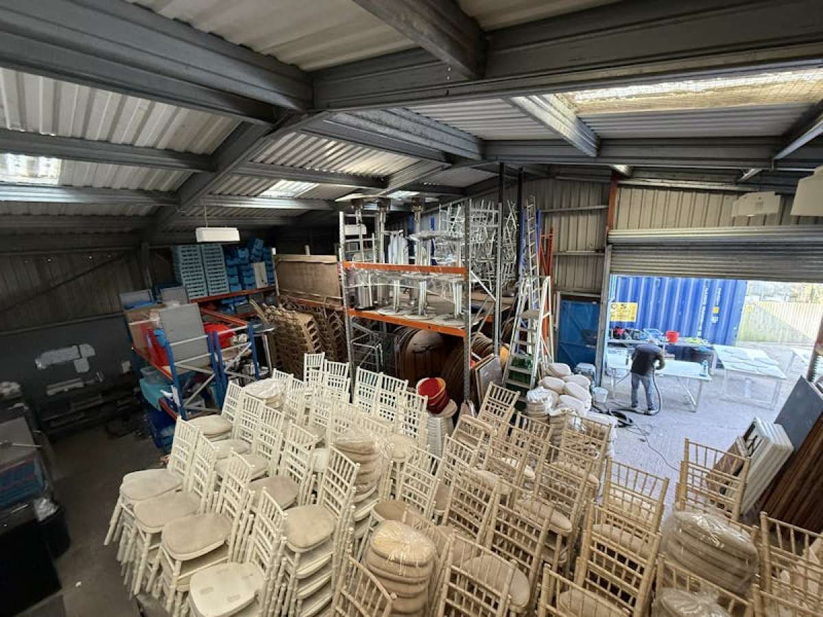 Investment in Woking - photo 2