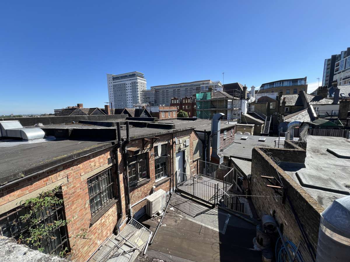 Investment in Sutton - photo 2